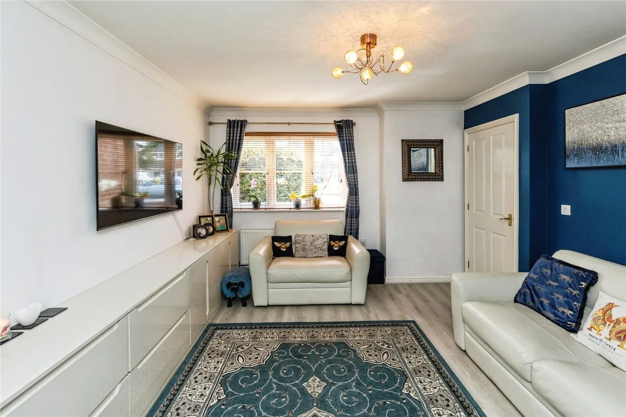 Alyn Road, Gwersyllt, LL11, photo 2