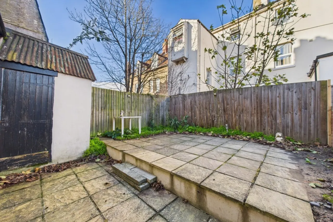 Cambridge Gardens, Folkestone, photo 3