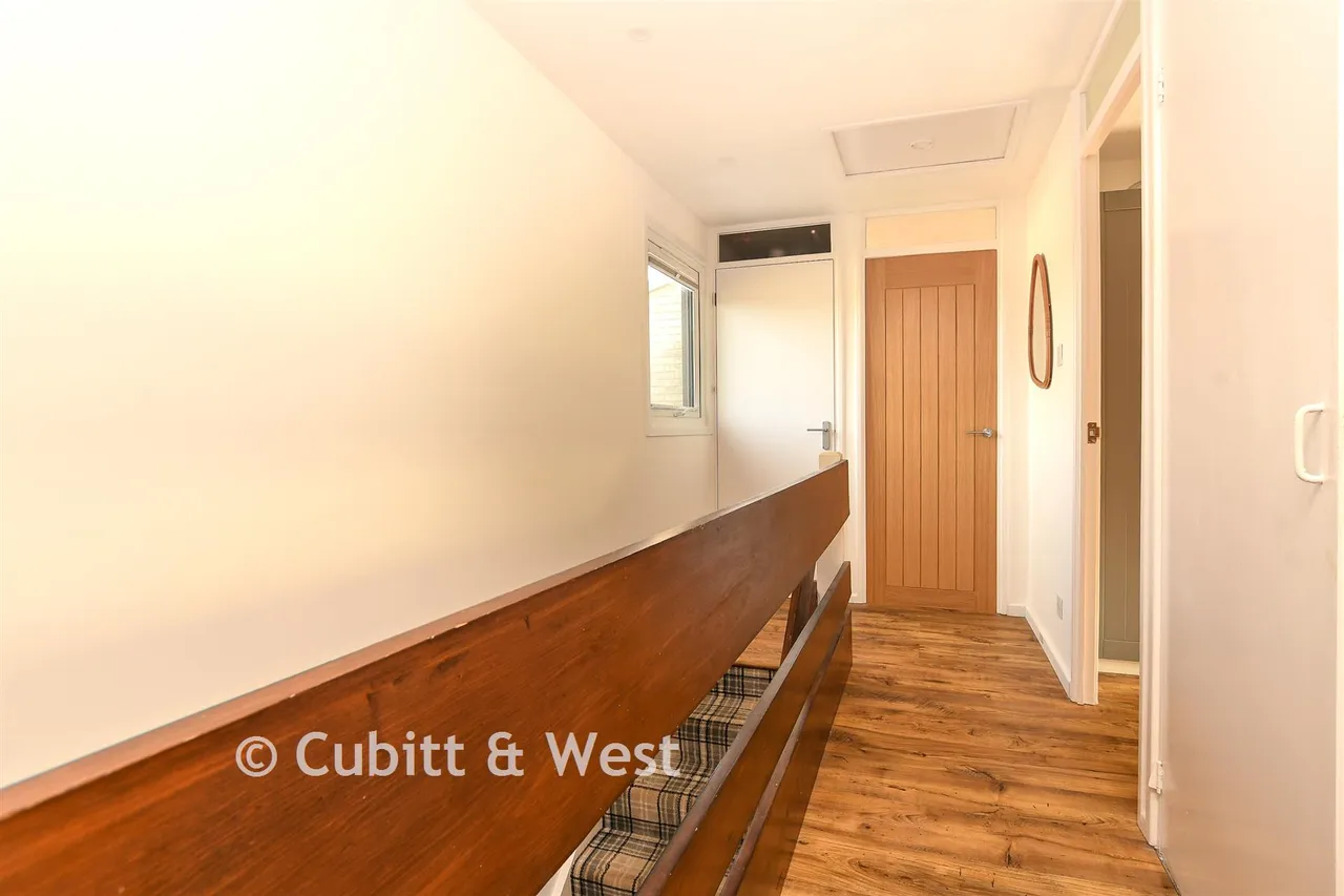 Argus Walk, Bewbush, RH11, photo 8