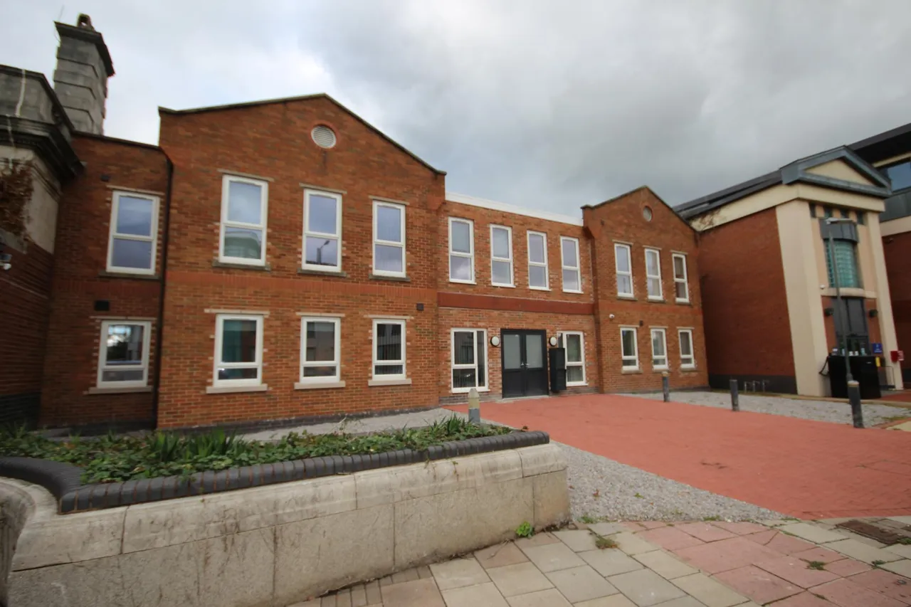 Horninglow Street, Burton upon Trent, DE14, photo 4