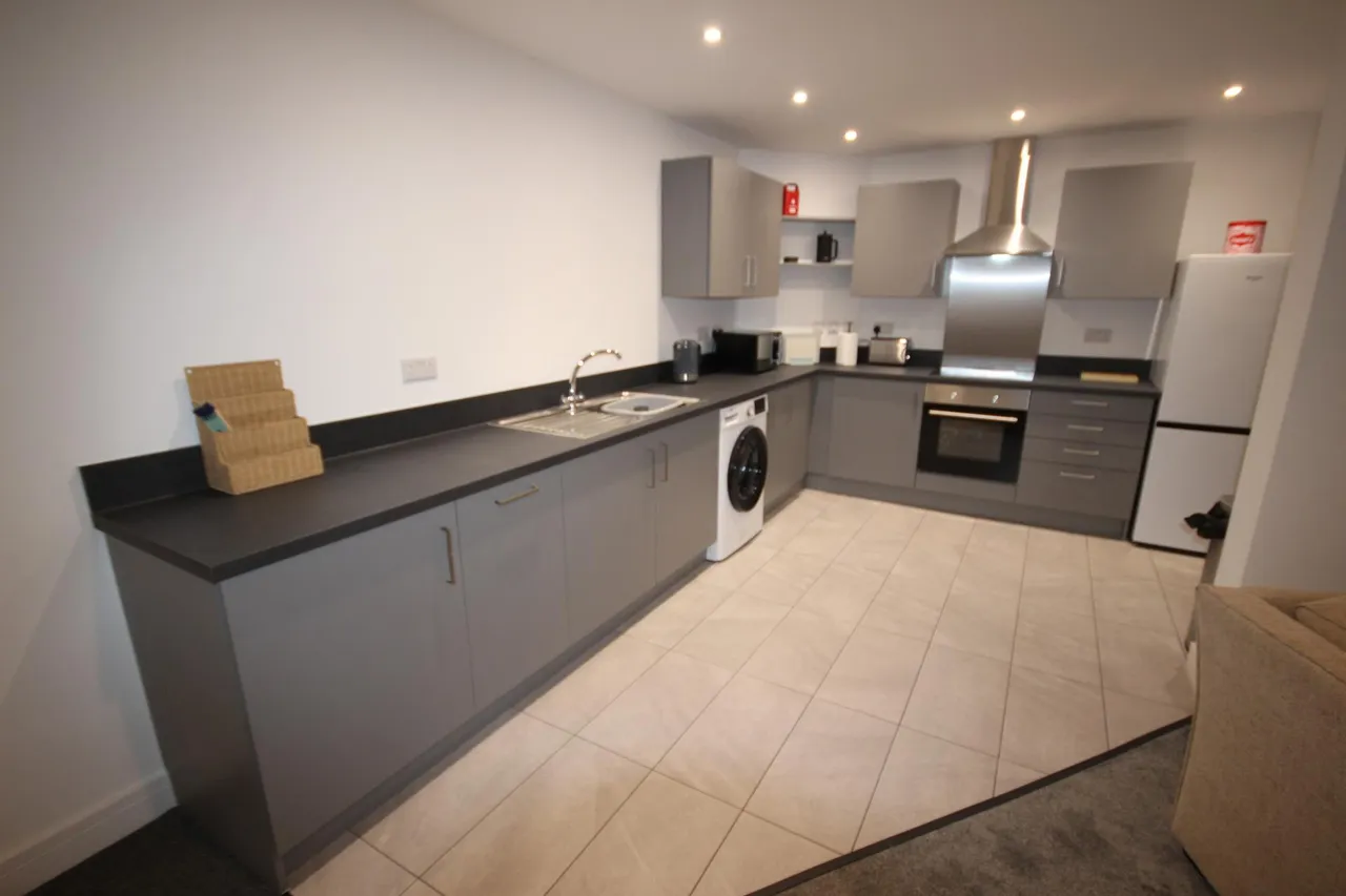1 bed flat to rent, Horninglow Street, Burton upon Trent, DE14