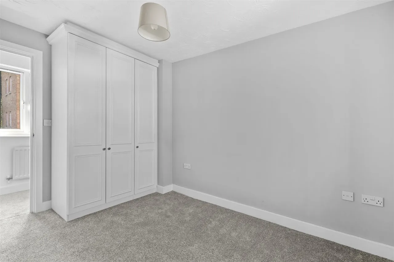 Crowell Mews, Aylesbury, HP19, photo 9