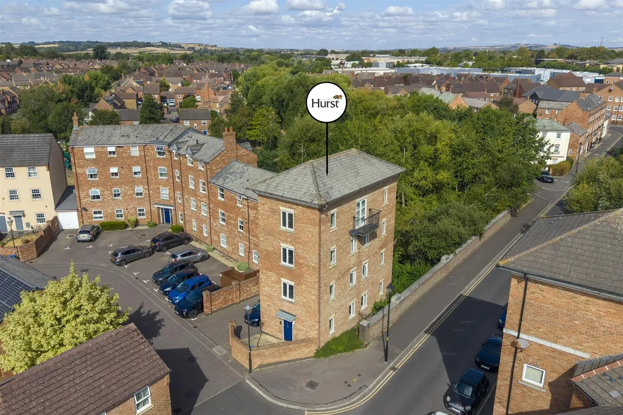 Crowell Mews, Aylesbury, HP19, photo 15