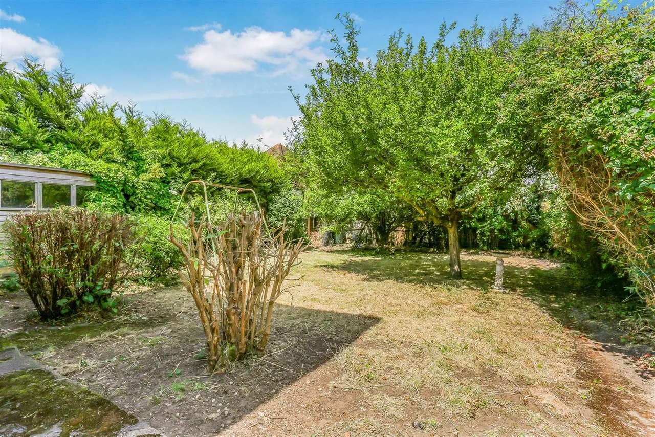 Arundel Avenue, Ewell, KT17 2RN, photo 12