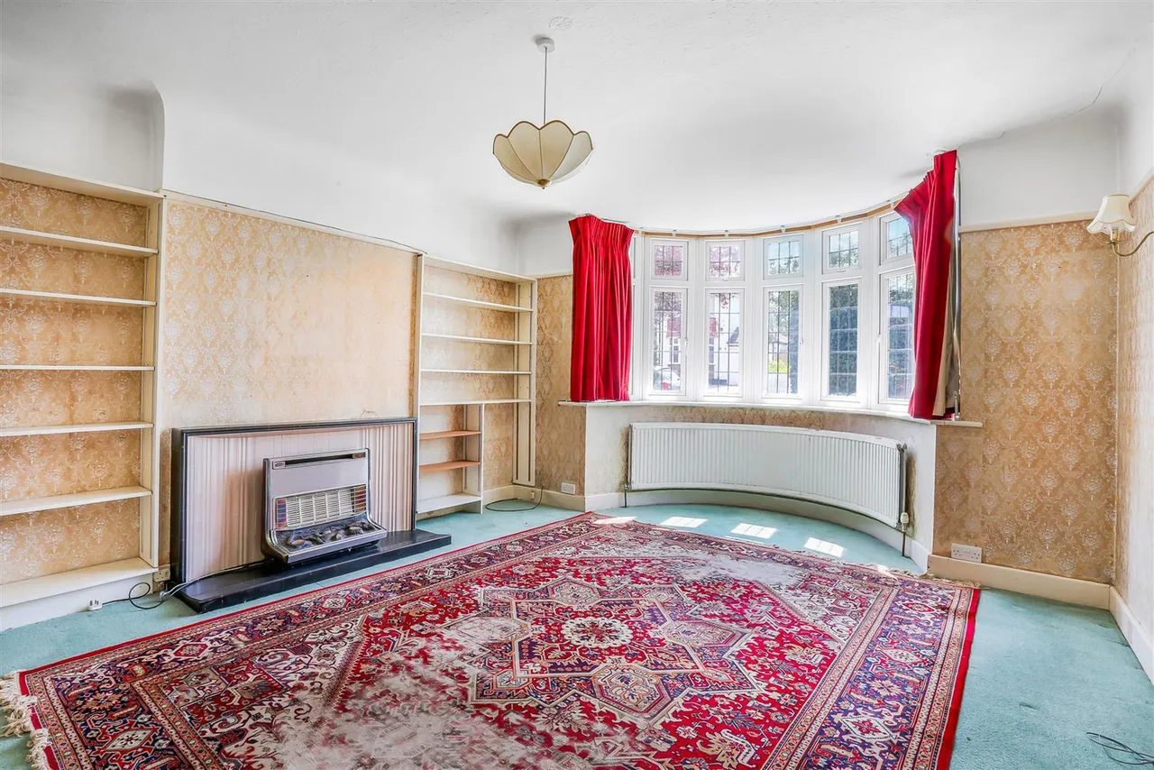Arundel Avenue, Ewell, KT17 2RN, photo 3