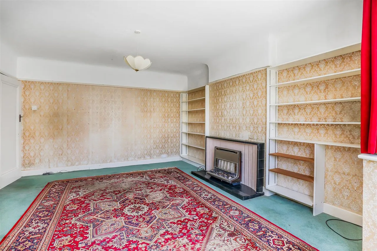 Arundel Avenue, Ewell, KT17 2RN, photo 4