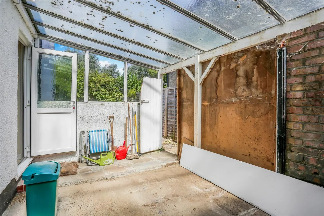 Arundel Avenue, Ewell, KT17 2RN, photo 8