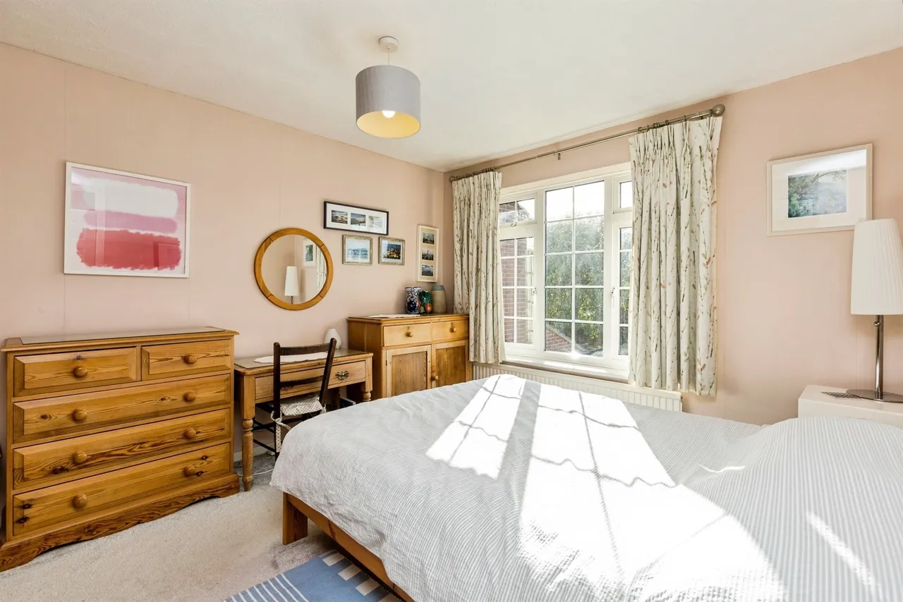 Copestake Drive, Burgess Hill, RH15, photo 8