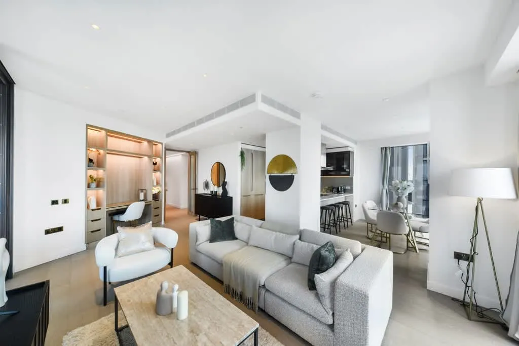 Nine Elms Lane, SW8, photo 2