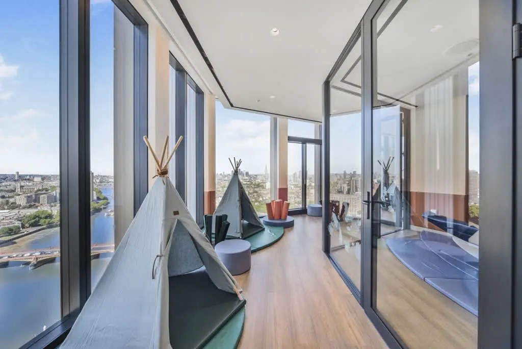 Nine Elms Lane, SW8, photo 14