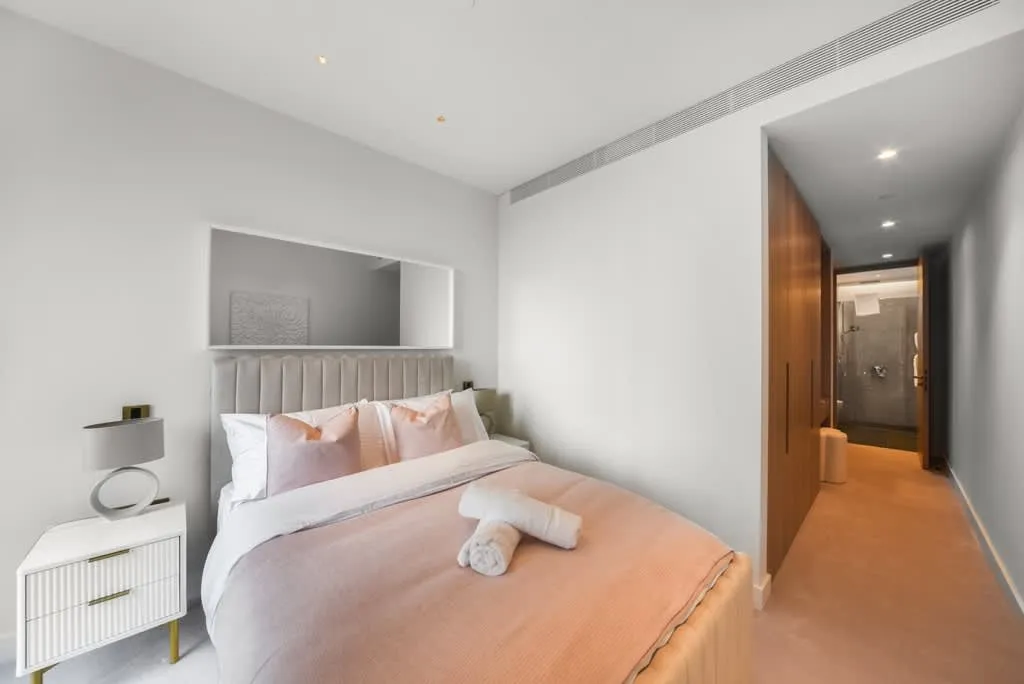 Nine Elms Lane, SW8, photo 9
