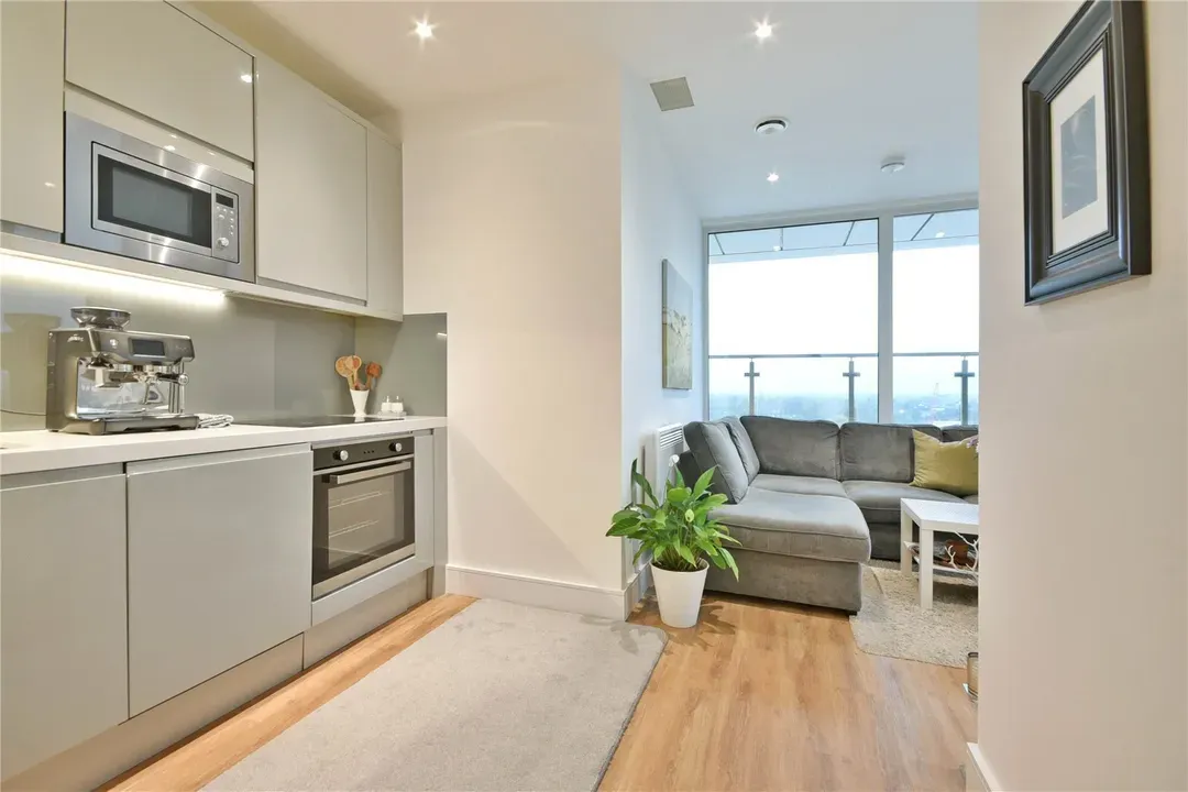 West Gate, Ealing, London, W5, photo 8
