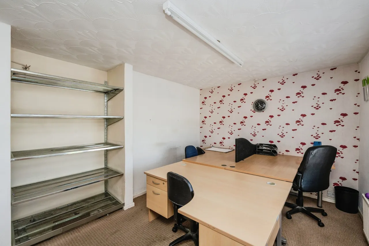 Brynawelon, Llanelli, photo 9