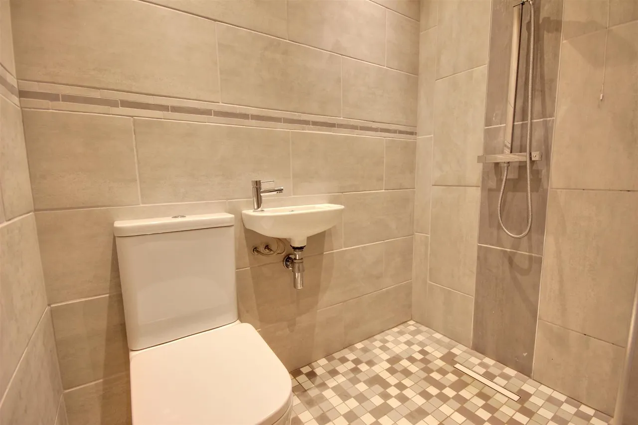 Woodlands Drive, Beverley, photo 8