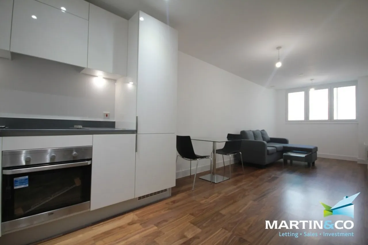 1 Hagley Road, Five Ways, B16, photo 2