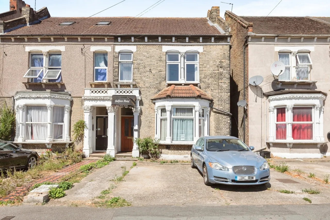 7 bed house for sale — Balfour Road, Ilford, IG1