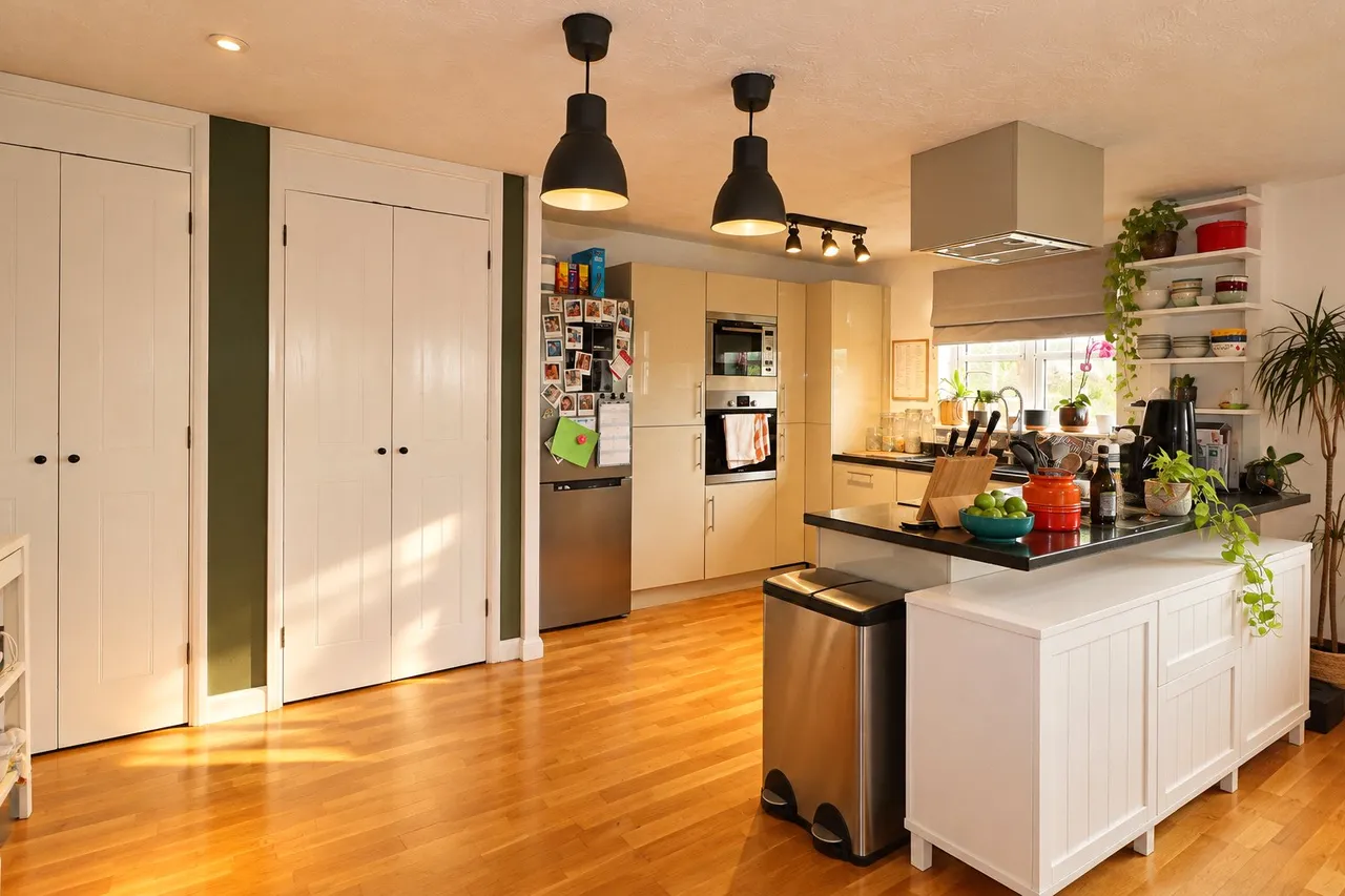 Capstans Wharf, Woking, GU21, photo 4