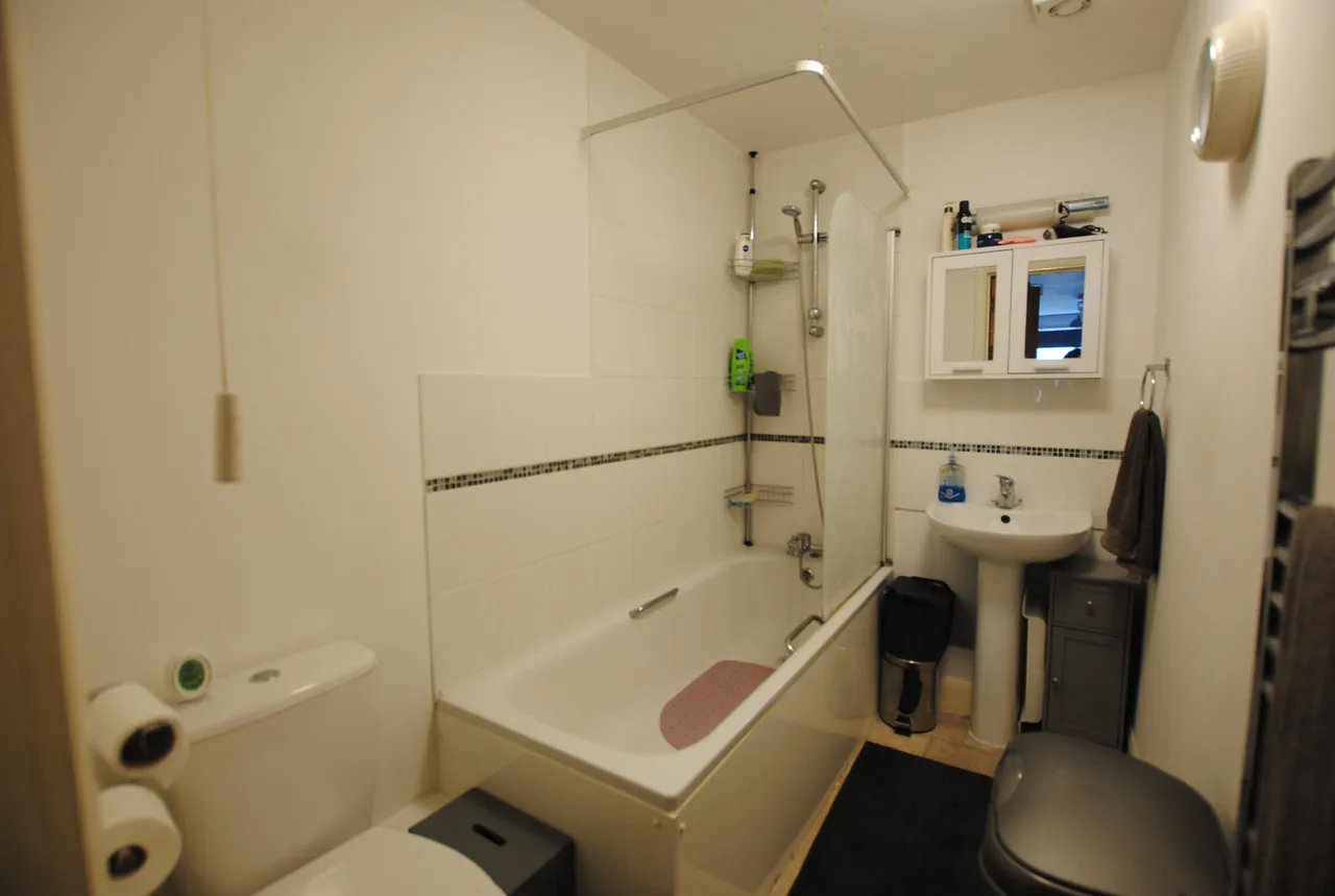 Milton Road, Gravesend, Kent, DA12 2PJ, photo 6