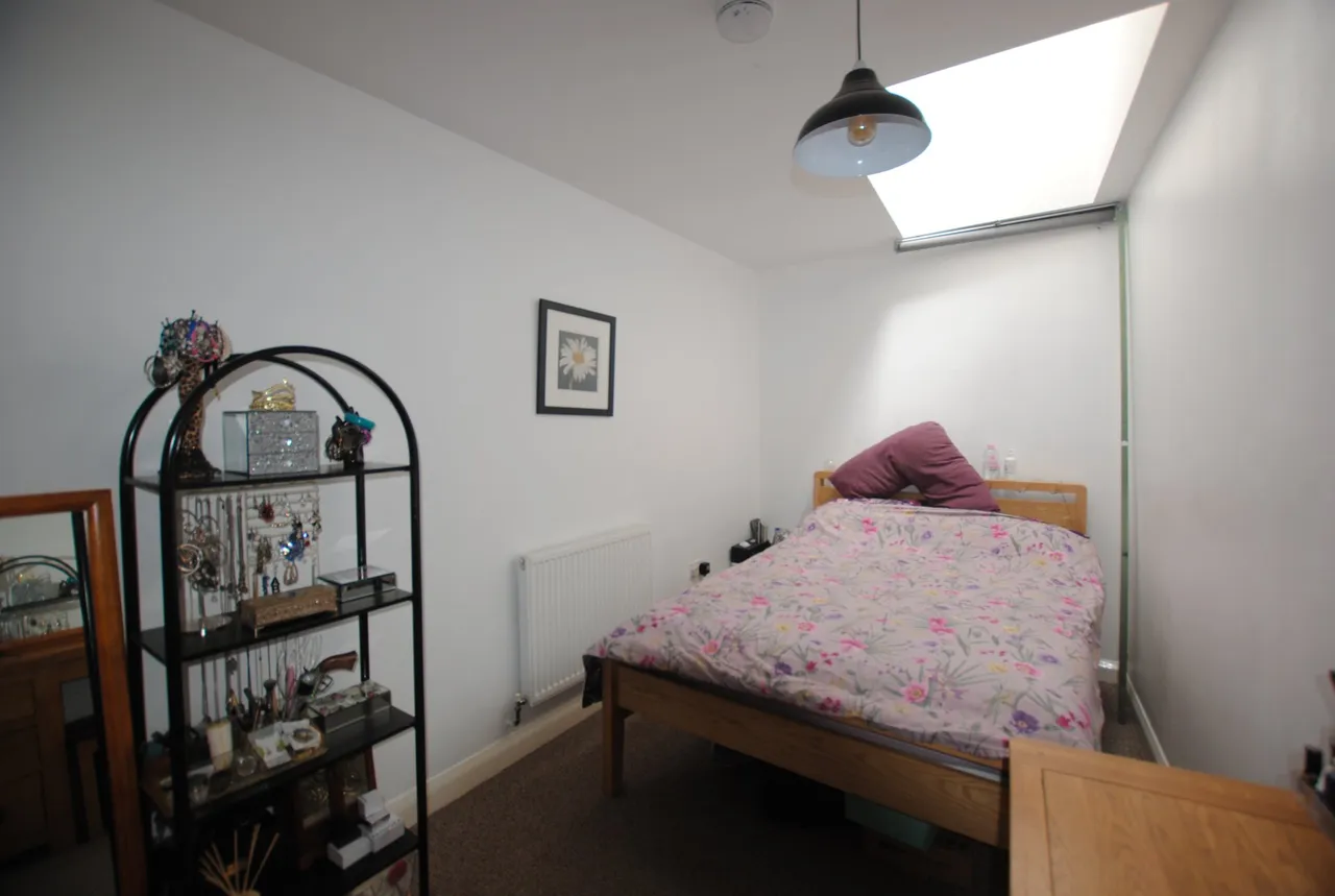 Milton Road, Gravesend, Kent, DA12 2PJ, photo 32