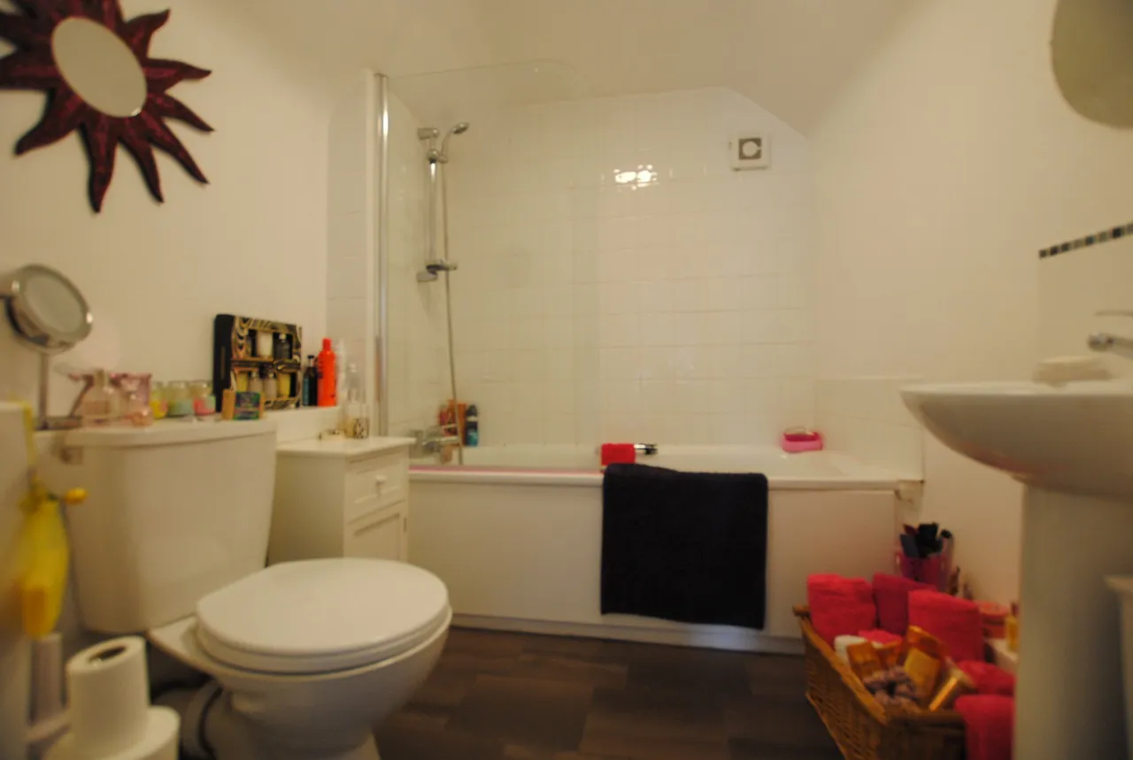 Milton Road, Gravesend, Kent, DA12 2PJ, photo 33