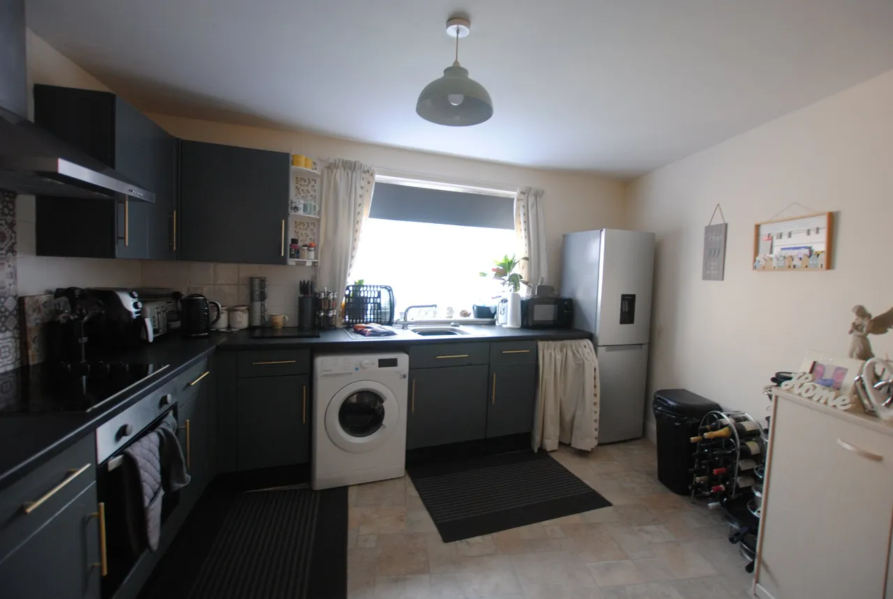 Milton Road, Gravesend, Kent, DA12 2PJ, photo 4