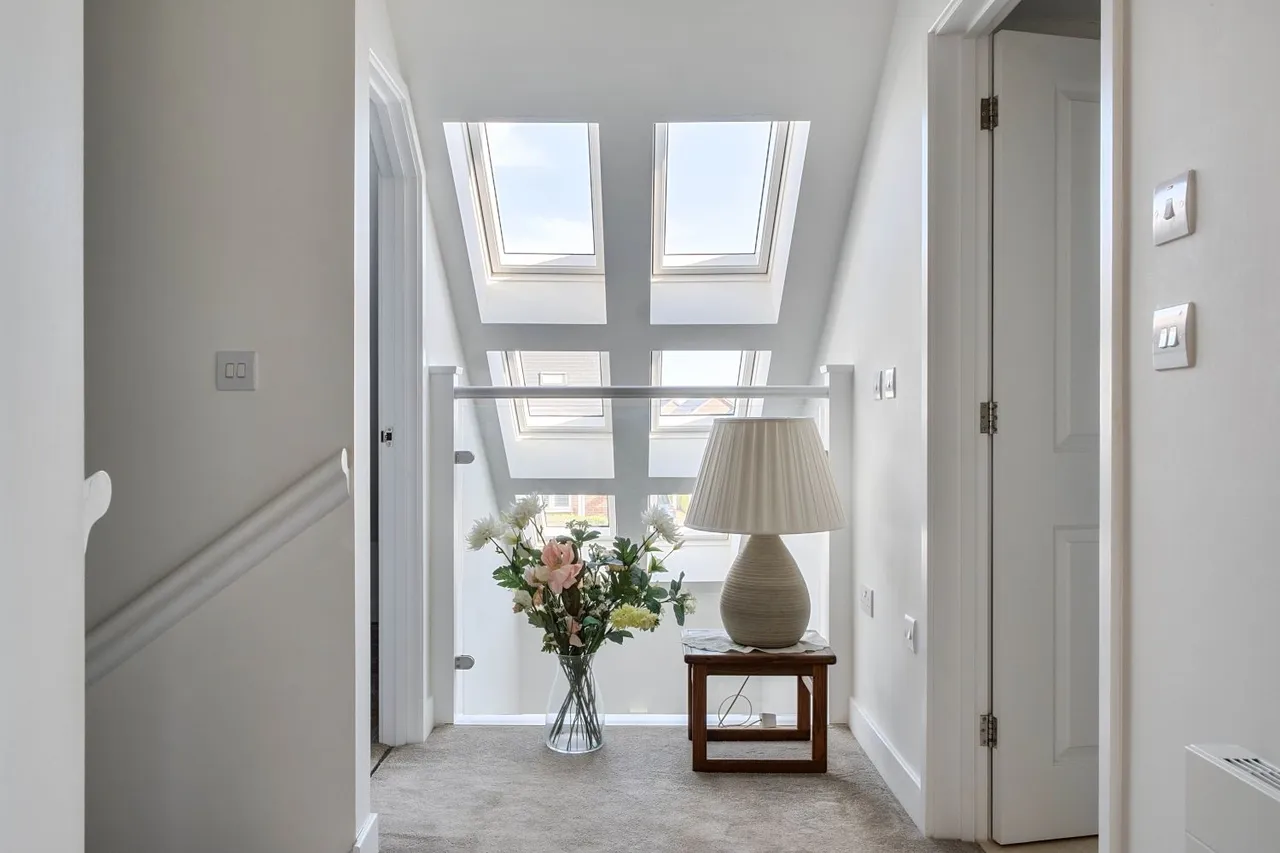 Oak Rise, Hawkinge, CT18, photo 13