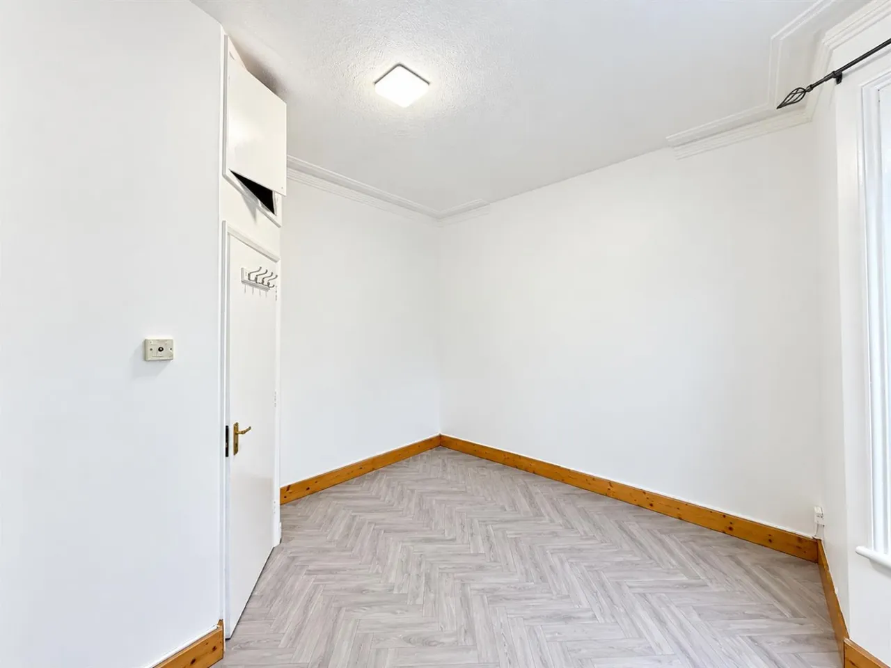 bed Maisonette To LetMaswell Park Crescent, Hounslow, TW3, photo 6