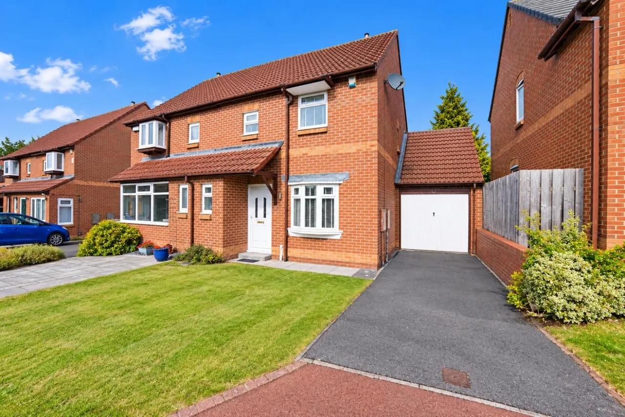 Brennan Close, Newcastle Upon Tyne, NE15, photo 18