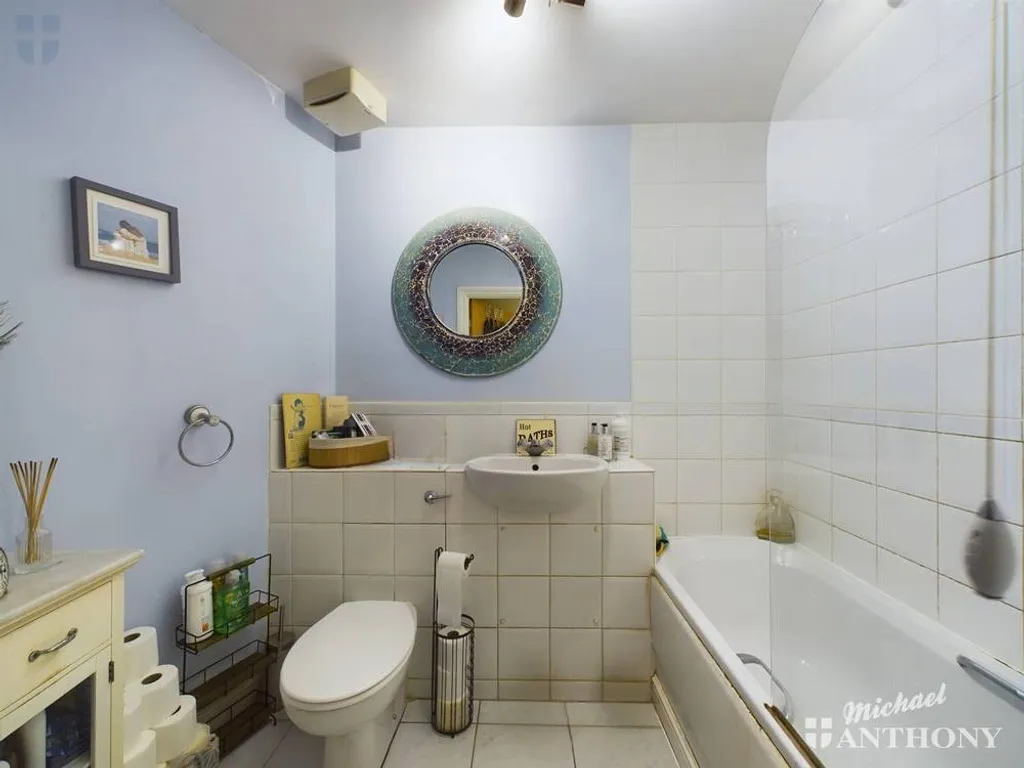 Florey Gardens, Aylesbury, HP20 1RW, photo 7