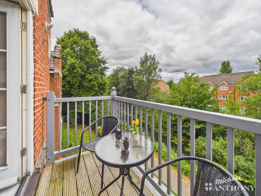 Florey Gardens, Aylesbury, HP20 1RW, photo 5