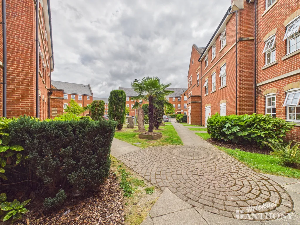 Florey Gardens, Aylesbury, HP20 1RW, photo 24