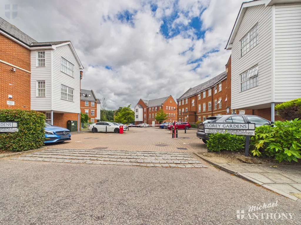 Florey Gardens, Aylesbury, HP20 1RW, photo 18