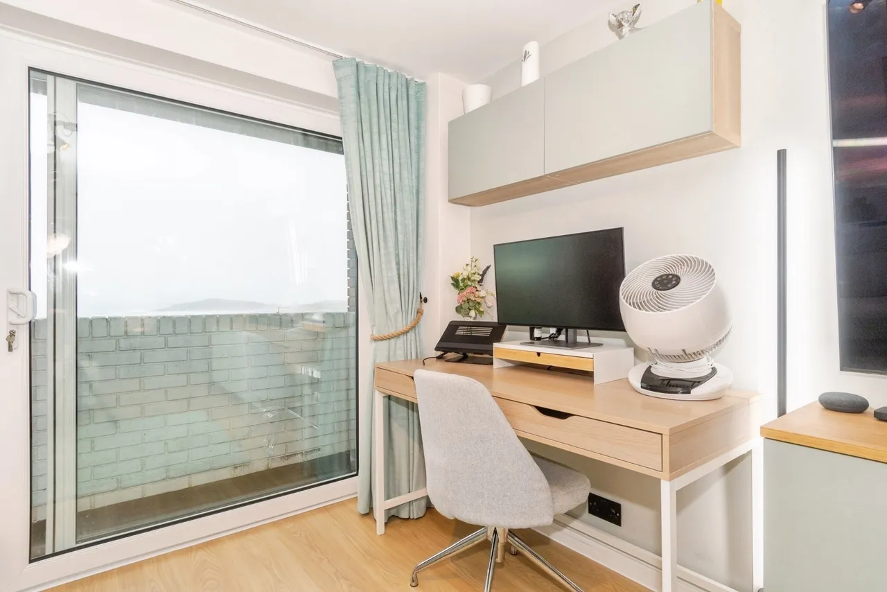 Fistral Crescent, Newquay, TR7, photo 18