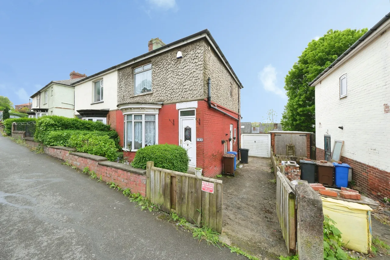 3 bed house for sale — Bevercotes Road, Sheffield