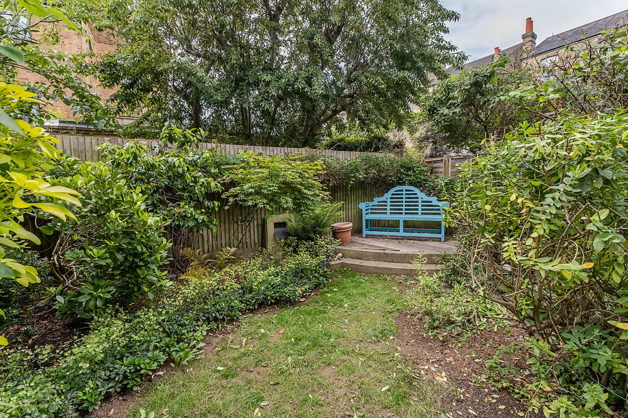 Upper Richmond Road, London, SW15, photo 11