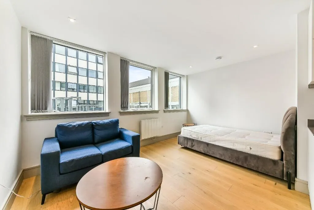 Spring Villa Road, Edgware, HA8, photo 2