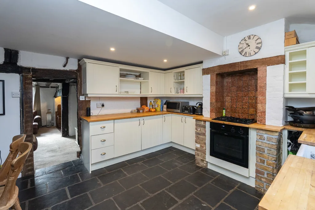 The Borough, Brockham, RH3, photo 3