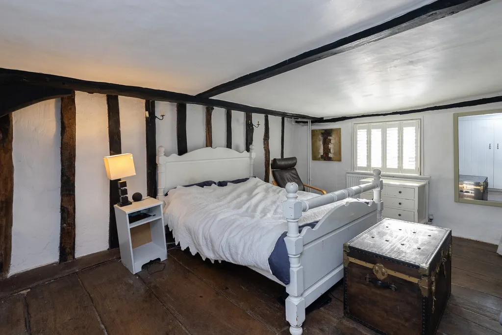 The Borough, Brockham, RH3, photo 4