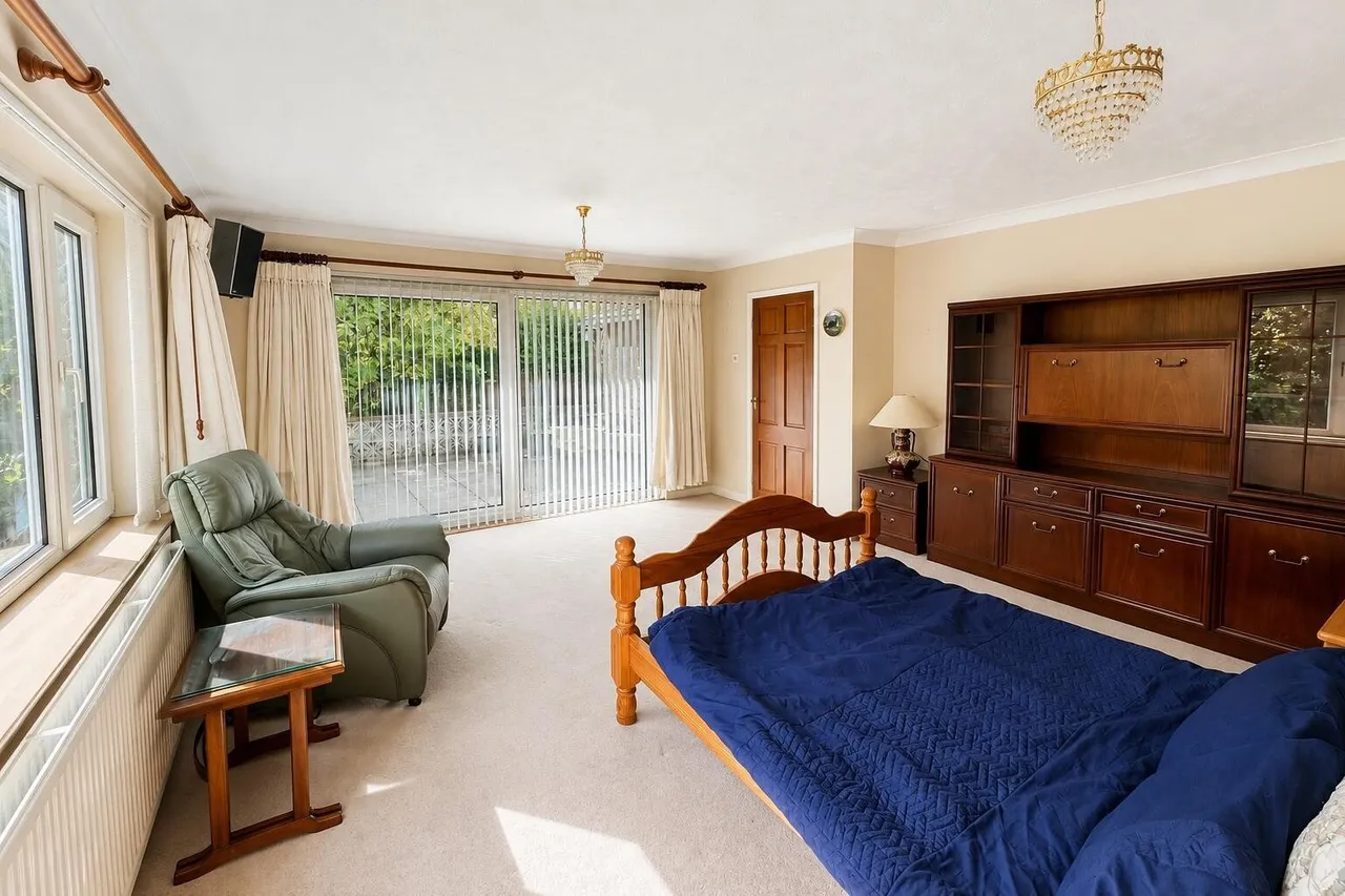 Brompton Farm Road, Rochester, photo 15