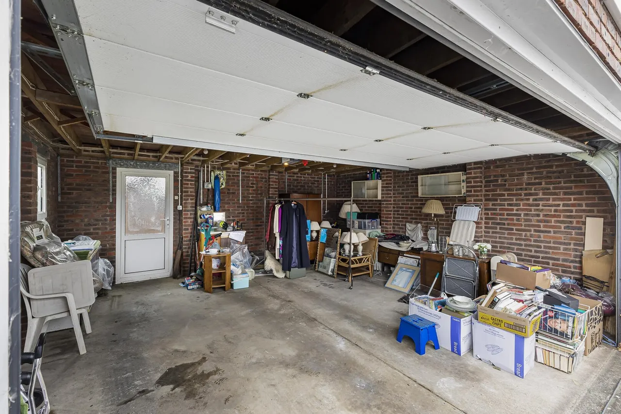 Brompton Farm Road, Rochester, photo 28