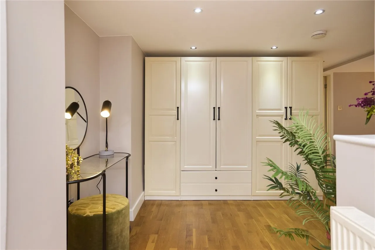 Mildenhall Road, London, E5, photo 4