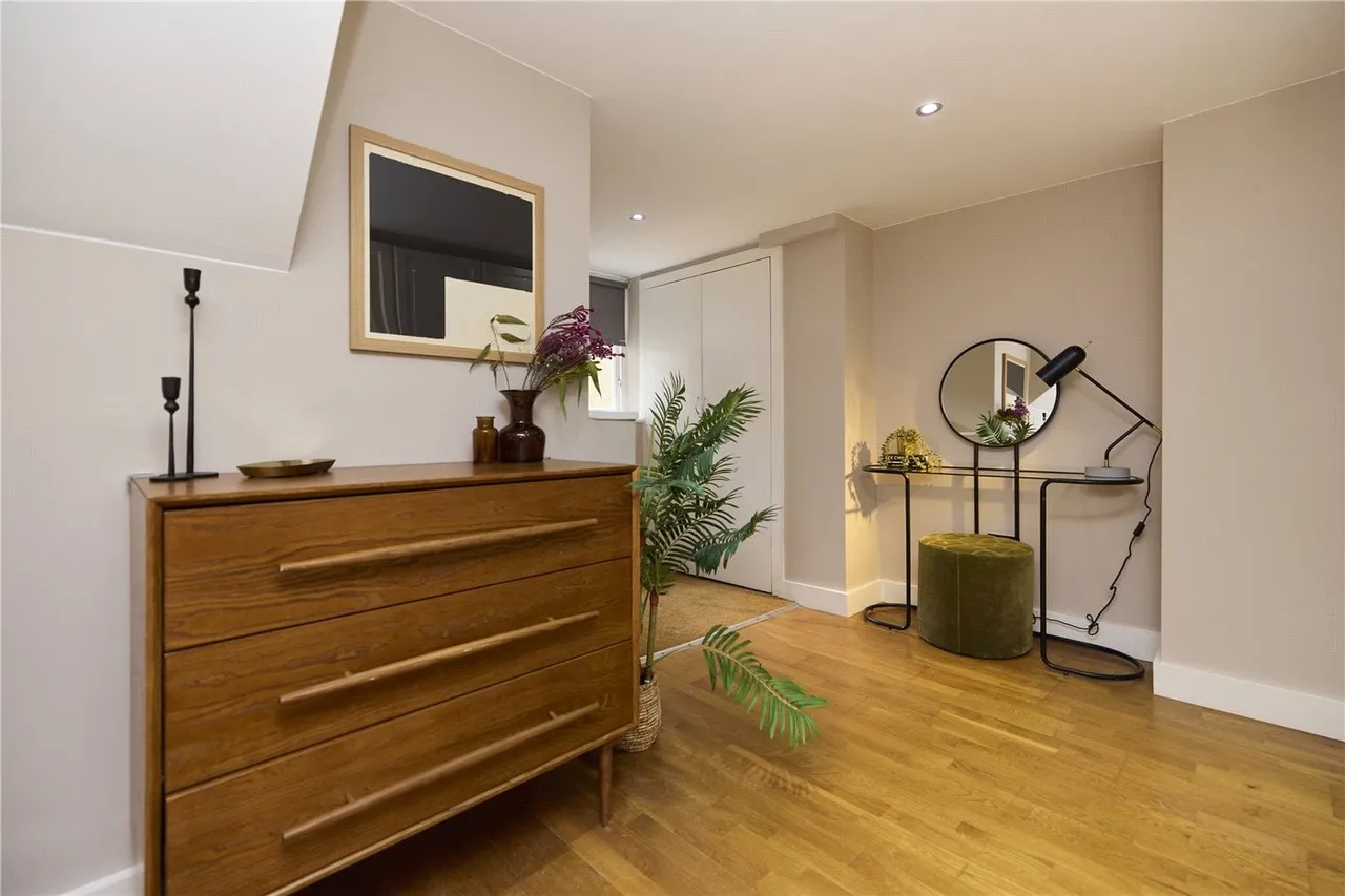 Mildenhall Road, London, E5, photo 6
