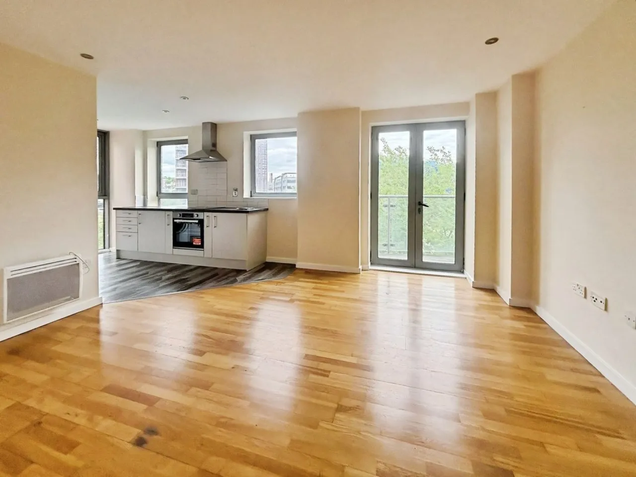 2 bed flat for sale — Faroe, City Island