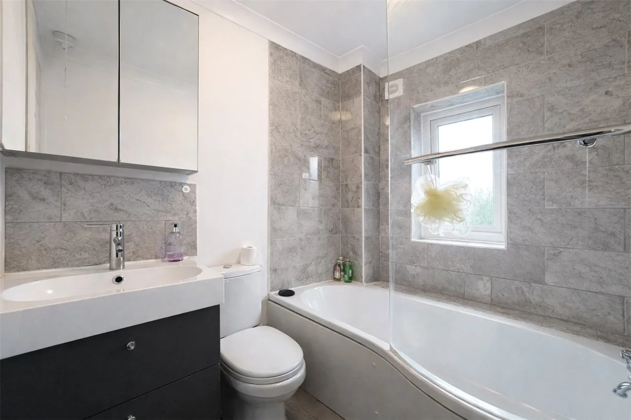 Summerfield Drive, Sleaford, Lincolnshire, NG34, photo 3