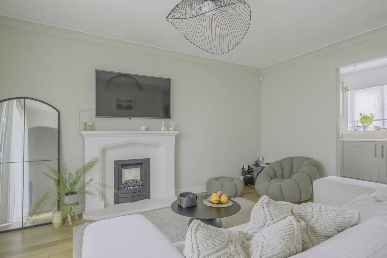 Hadleigh Close, Swindon, SN5, photo 6
