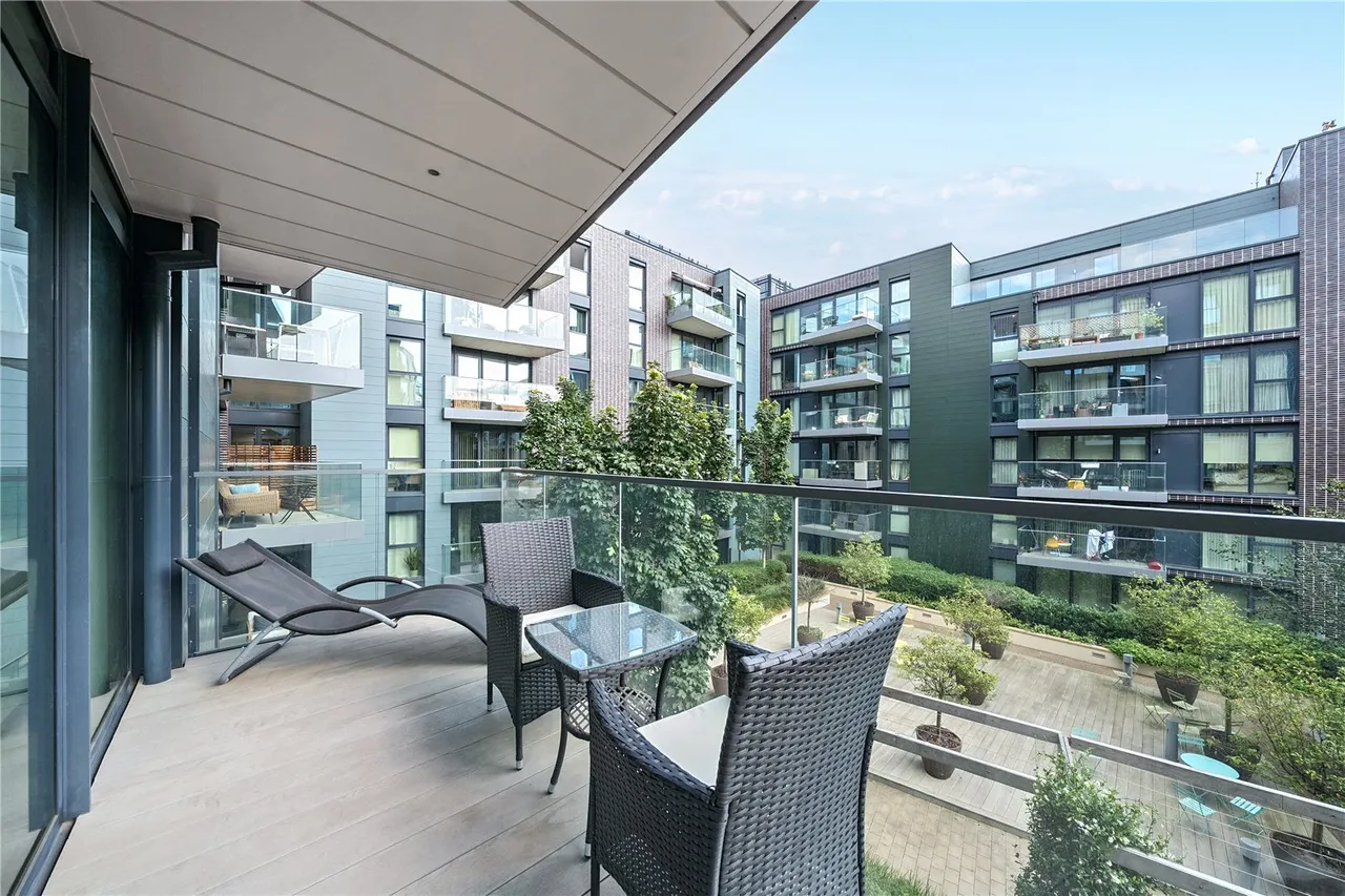 Hawthorne Crescent, SE10, photo 5