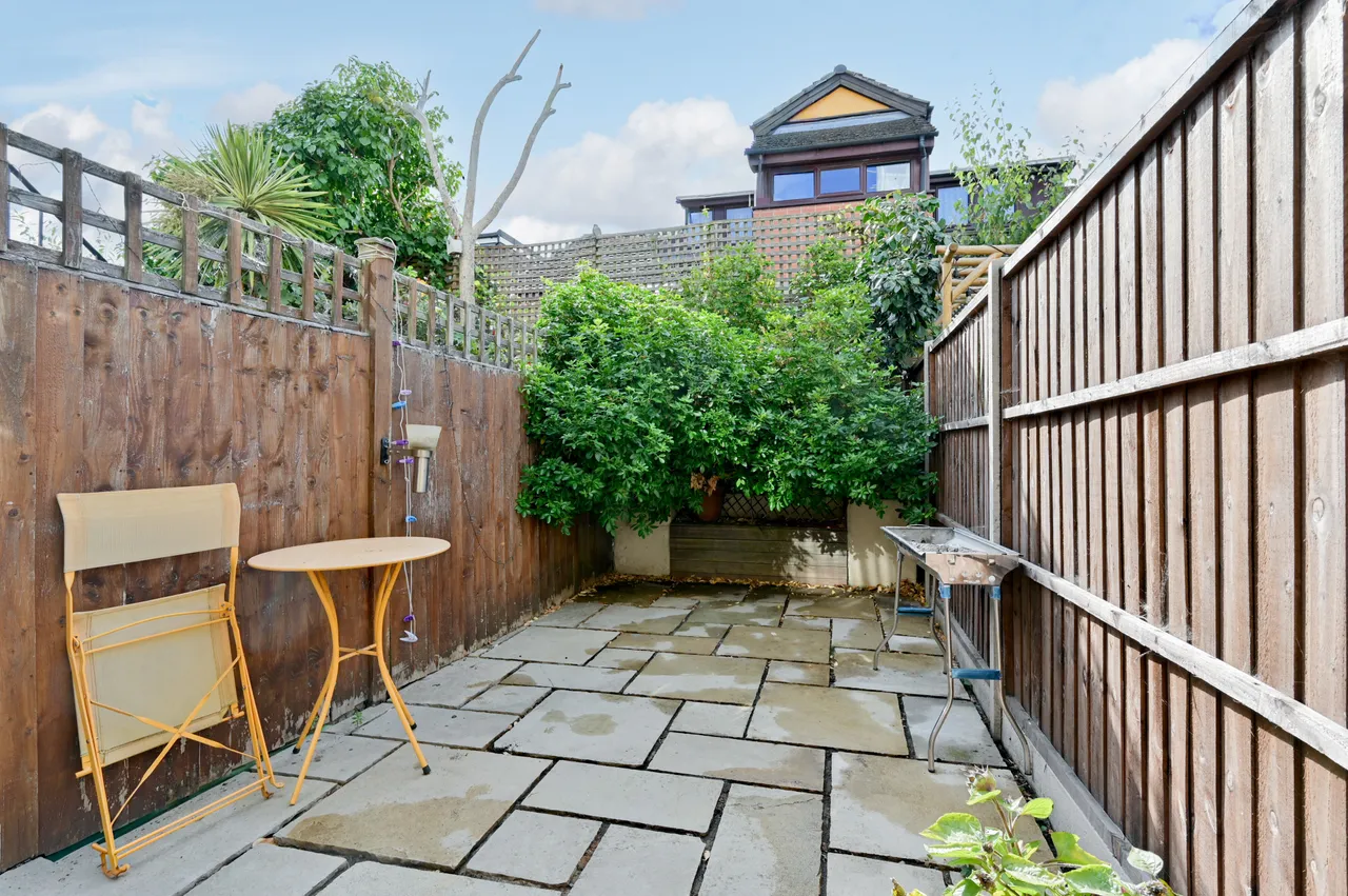 47 Khartoum Road, London, photo 11