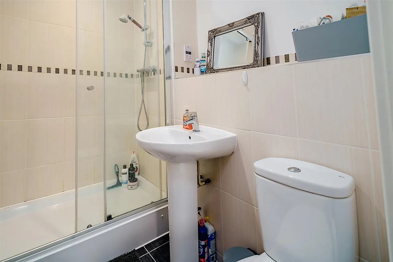 Drury Lane, STEVENAGE, photo 10