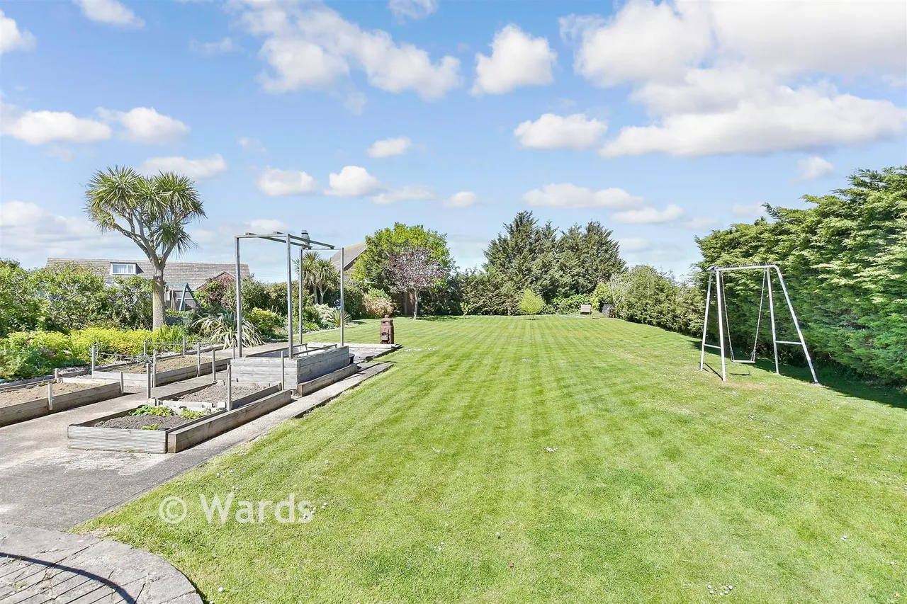Barton Hill Drive, Minster On Sea, ME12, photo 16