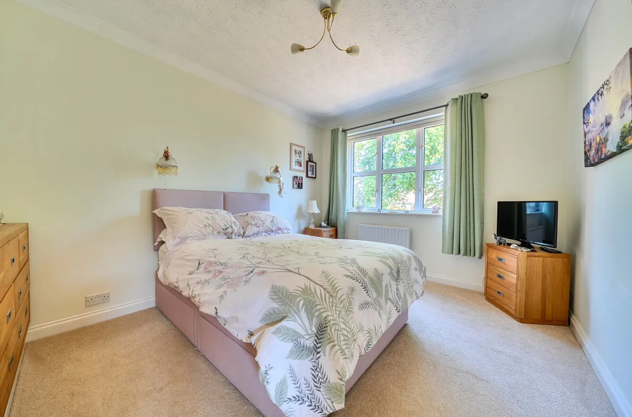 Velmead Road, Fleet, Hampshire, GU52 7LZ, photo 8